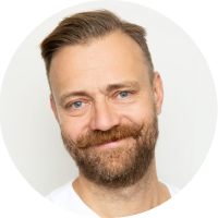 Review from Thorbjørn Brook Steen